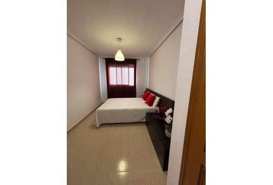 Herverkoop - Appartement / Flat -
Torrevieja - Center