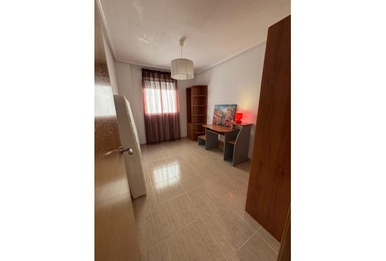 Herverkoop - Appartement / Flat -
Torrevieja - Center
