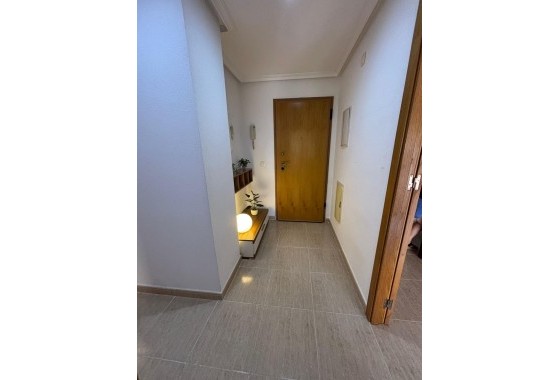 Herverkoop - Appartement / Flat -
Torrevieja - Center