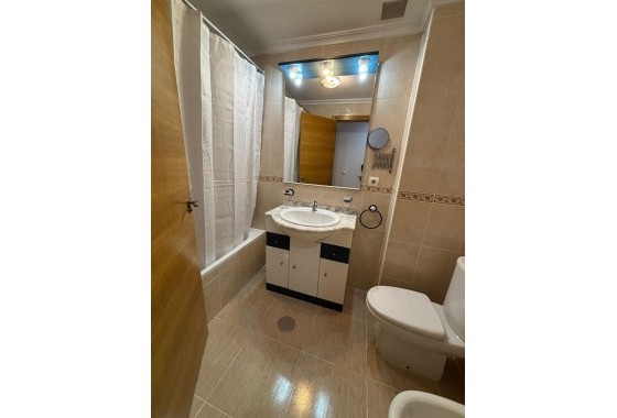 Herverkoop - Appartement / Flat -
Torrevieja - Center