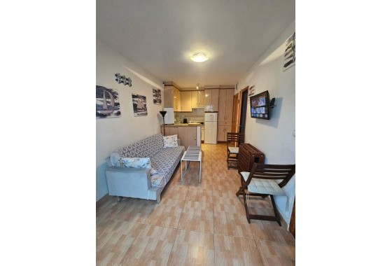 Herverkoop - Appartement / Flat -
Torrevieja - Lago jardin