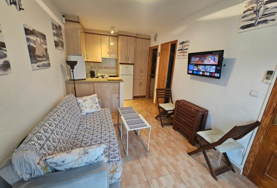 Herverkoop - Appartement / Flat -
Torrevieja - Lago jardin