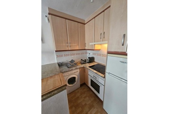 Herverkoop - Appartement / Flat -
Torrevieja - Lago jardin