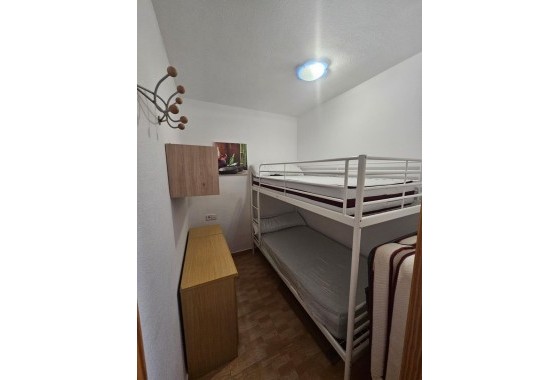 Herverkoop - Appartement / Flat -
Torrevieja - Lago jardin