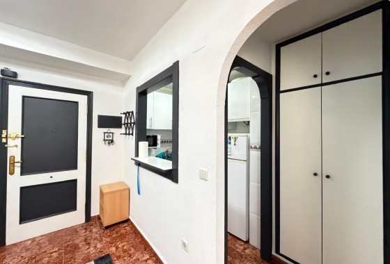 Herverkoop - Appartement / Flat -
Torrevieja - Estacion de autobuses