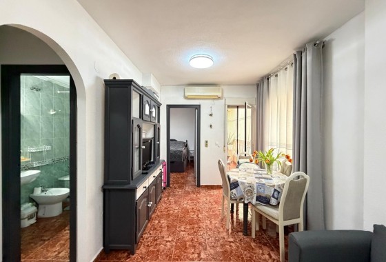 Herverkoop - Appartement / Flat -
Torrevieja - Estacion de autobuses