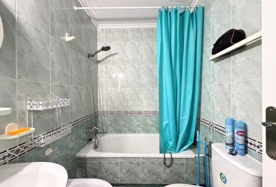 Herverkoop - Appartement / Flat -
Torrevieja - Estacion de autobuses