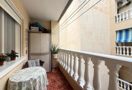 Herverkoop - Appartement / Flat -
Torrevieja - Estacion de autobuses