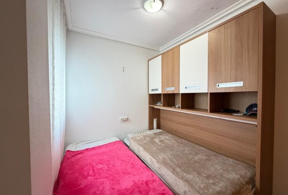 Resale - Apartment / Flat -
Torrevieja - Playa del Cura
