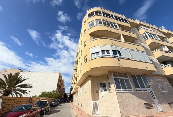 Resale - Apartment / Flat -
Torrevieja - Playa del Cura