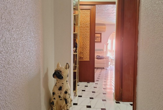 Herverkoop - Appartement / Flat -
Torrevieja - Acequion