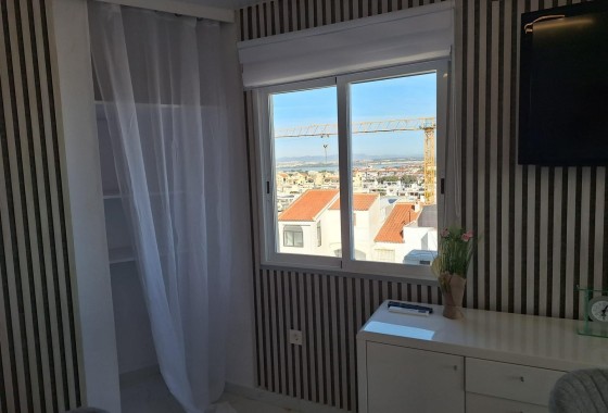 Herverkoop - Appartement / Flat -
Torrevieja - Torrejón