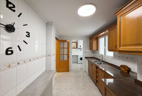 Herverkoop - Appartement / Flat -
Torrevieja - Playa del Cura