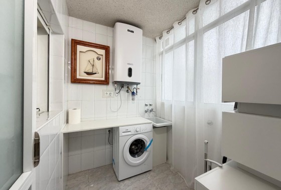 Herverkoop - Appartement / Flat -
Torrevieja - Playa del Cura