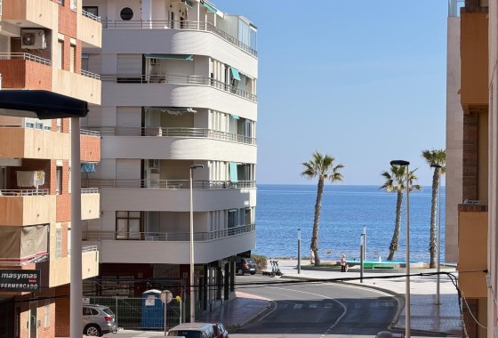 Herverkoop - Appartement / Flat -
Torrevieja - Playa del Cura