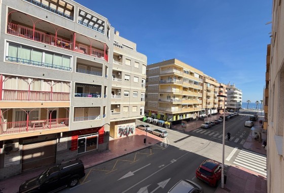 Herverkoop - Appartement / Flat -
Torrevieja - Playa del Cura
