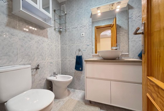 Herverkoop - Appartement / Flat -
Torrevieja - Playa del Cura