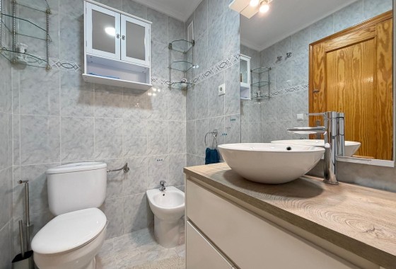 Herverkoop - Appartement / Flat -
Torrevieja - Playa del Cura
