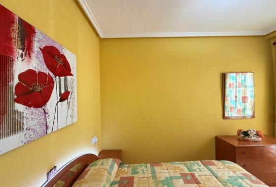 Resale - Apartment / Flat -
Torrevieja - Playa del Cura
