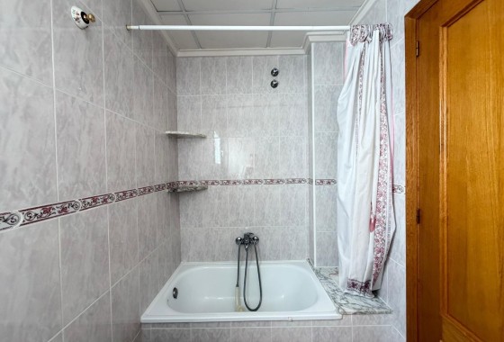 Resale - Apartment / Flat -
Torrevieja - Playa del Cura