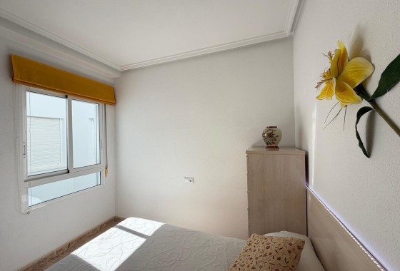 Resale - Apartment / Flat -
Torrevieja - Playa del Cura