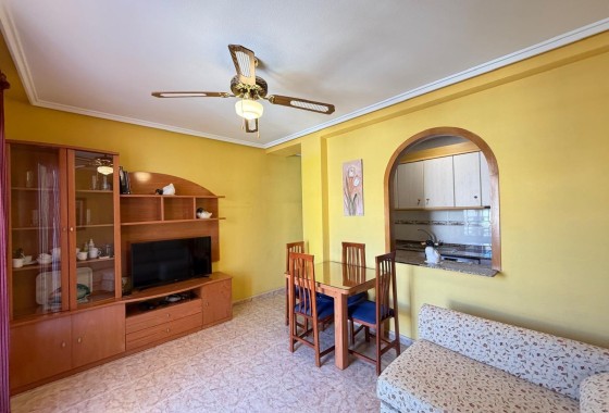 Resale - Apartment / Flat -
Torrevieja - Playa del Cura