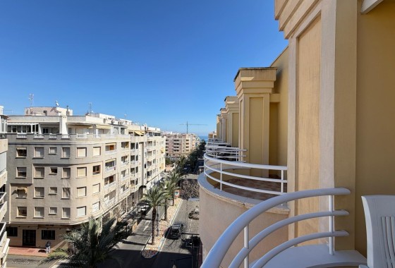 Resale - Apartment / Flat -
Torrevieja - Playa del Cura