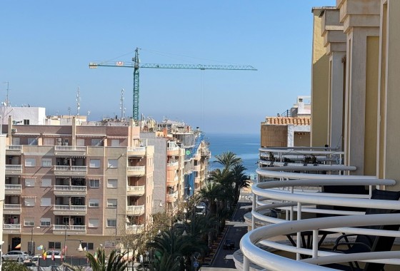 Resale - Apartment / Flat -
Torrevieja - Playa del Cura