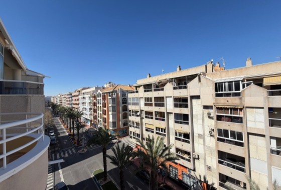 Resale - Apartment / Flat -
Torrevieja - Playa del Cura