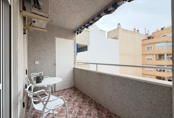 Venta - Apartamento / Piso -
Torrevieja - Playa de los Locos