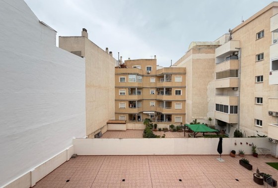 Venta - Apartamento / Piso -
Torrevieja - Playa de los Locos