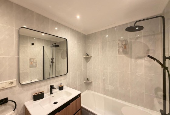 Venta - Apartamento / Piso -
Torrevieja - Playa de los Locos
