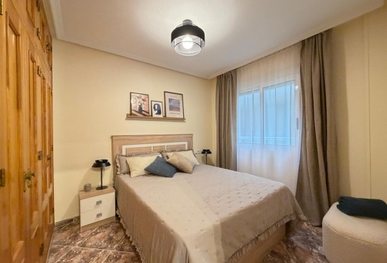 Venta - Apartamento / Piso -
Torrevieja - Playa de los Locos