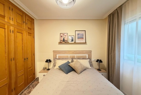Venta - Apartamento / Piso -
Torrevieja - Playa de los Locos