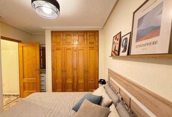 Venta - Apartamento / Piso -
Torrevieja - Playa de los Locos