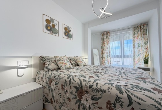 Herverkoop - Appartement / Flat -
Torrevieja - Center
