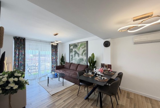 Herverkoop - Appartement / Flat -
Torrevieja - Center