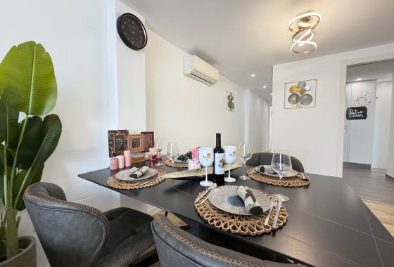 Herverkoop - Appartement / Flat -
Torrevieja - Center