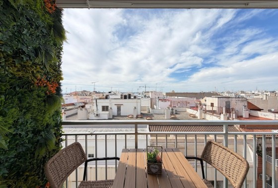 Herverkoop - Appartement / Flat -
Torrevieja - Center