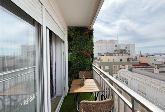 Herverkoop - Appartement / Flat -
Torrevieja - Center