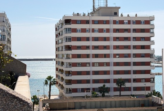 Herverkoop - Appartement / Flat -
Torrevieja - Acequion