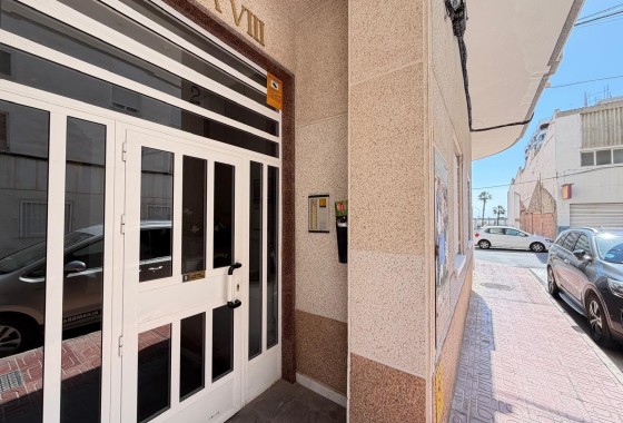 Herverkoop - Appartement / Flat -
Torrevieja - Acequion