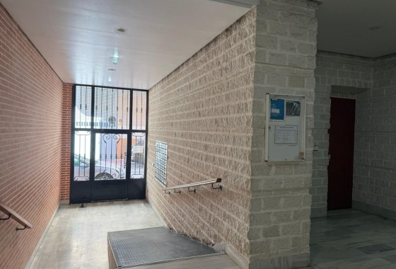Resale - Apartment / Flat -
Torrevieja - Center