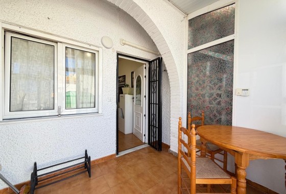 Herverkoop - Rijhuis -
Torrevieja - Nueva Torrevieja