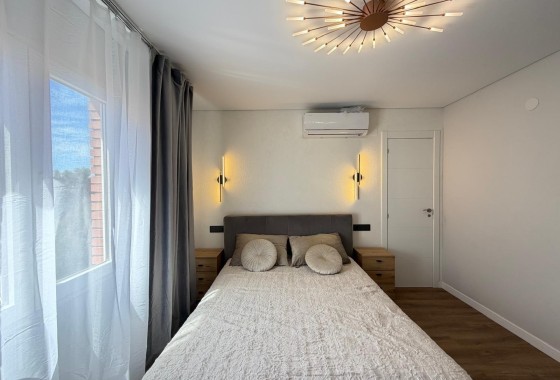 Venta - Apartamento / Piso -
Torrevieja - Punta Prima