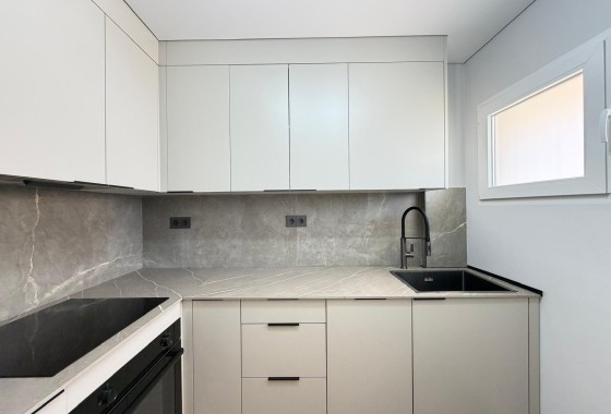 Venta - Apartamento / Piso -
Torrevieja - Punta Prima