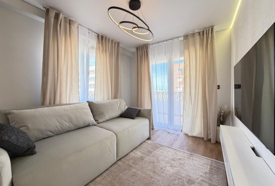 Venta - Apartamento / Piso -
Torrevieja - Punta Prima