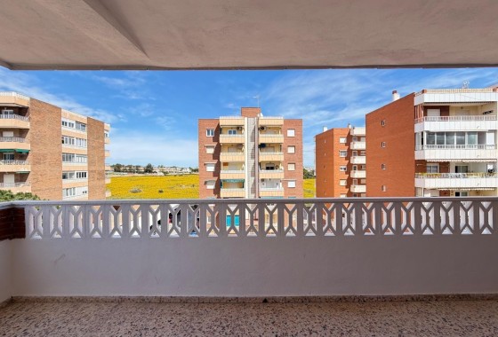 Venta - Apartamento / Piso -
Torrevieja - Punta Prima
