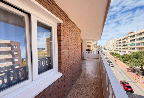 Venta - Apartamento / Piso -
Torrevieja - Punta Prima