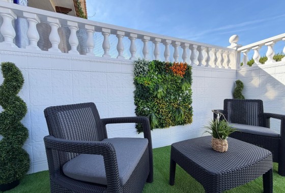 Herverkoop - Rijhuis -
Orihuela Costa - Rocio del Mar